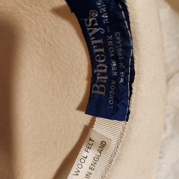 Women\'s Burberry hat main image 4